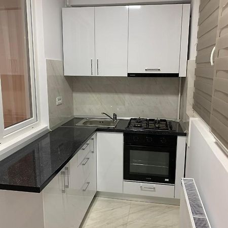 Apartament Cu Regim Hotelier Militari Residence Helen Chiajna Екстер'єр фото