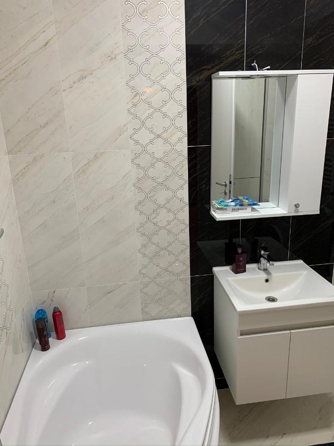 Apartament Cu Regim Hotelier Militari Residence Helen Chiajna Екстер'єр фото